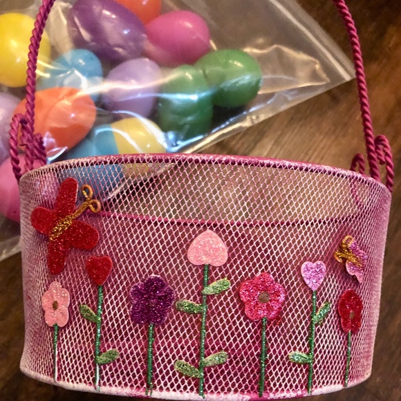 Pink Wire Basket & Plastic Eggs, Glittered Flower Appliqués, 14 2-piece eggs - Picture 4 of 7